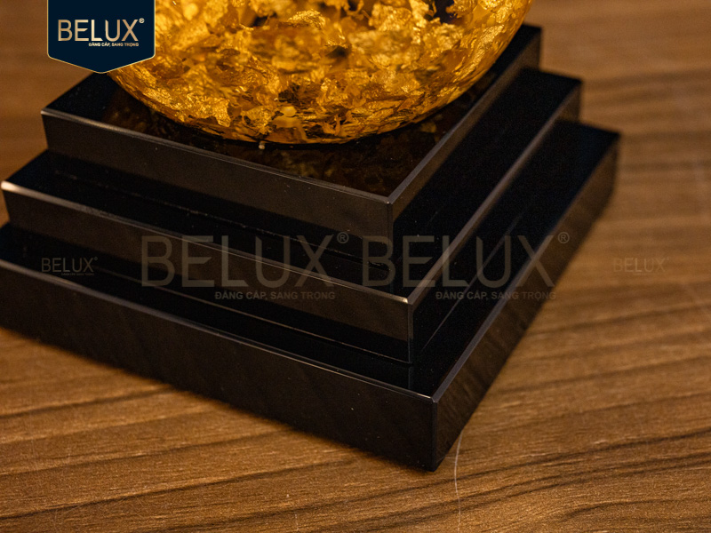 Quả Cầu Pha Lê Phong Thủy Đúc Lá Vàng 9999